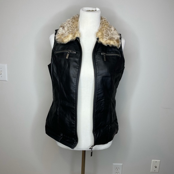 Baccini Jackets & Blazers - Baccini- Black Faux Leather Vest w/Fur Collar